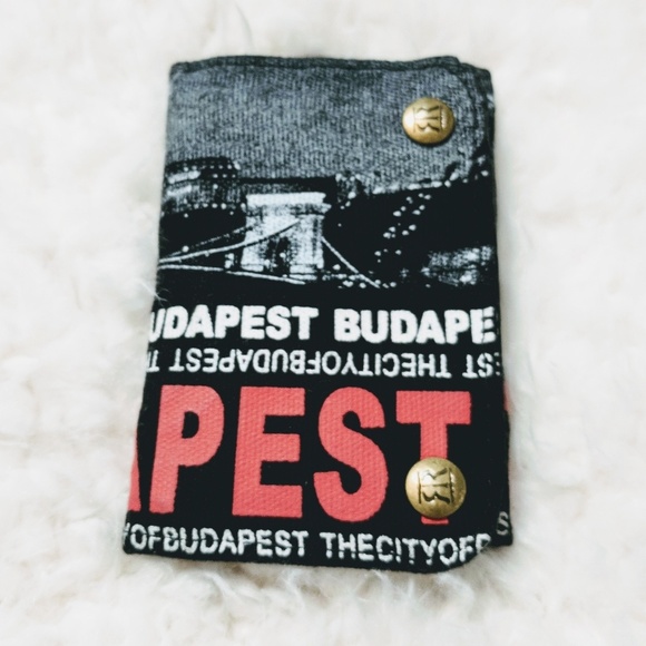 Robin Ruth: Budapest Tri-Fold Wallet - Picture 2 of 3